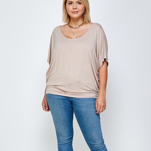 Solid Knit Top, With A Flowy Silhouette - Picture 3 of 4